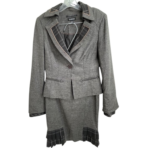 Jacket Skirt Suit Bebe Set Office Siren Size 6 Grey Ruffle Fitted viscose & wool - Picture 3 of 13